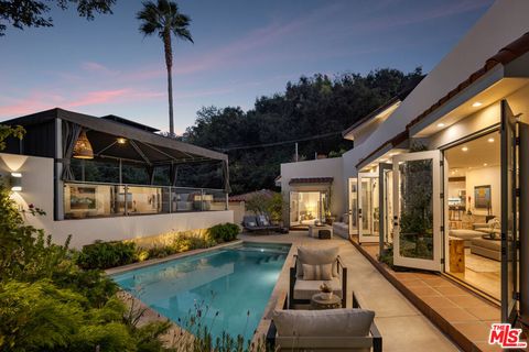 8701 Wonderland Park Avenue Los Angeles CA 90046