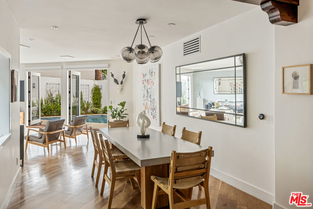 8701 Wonderland Park Avenue