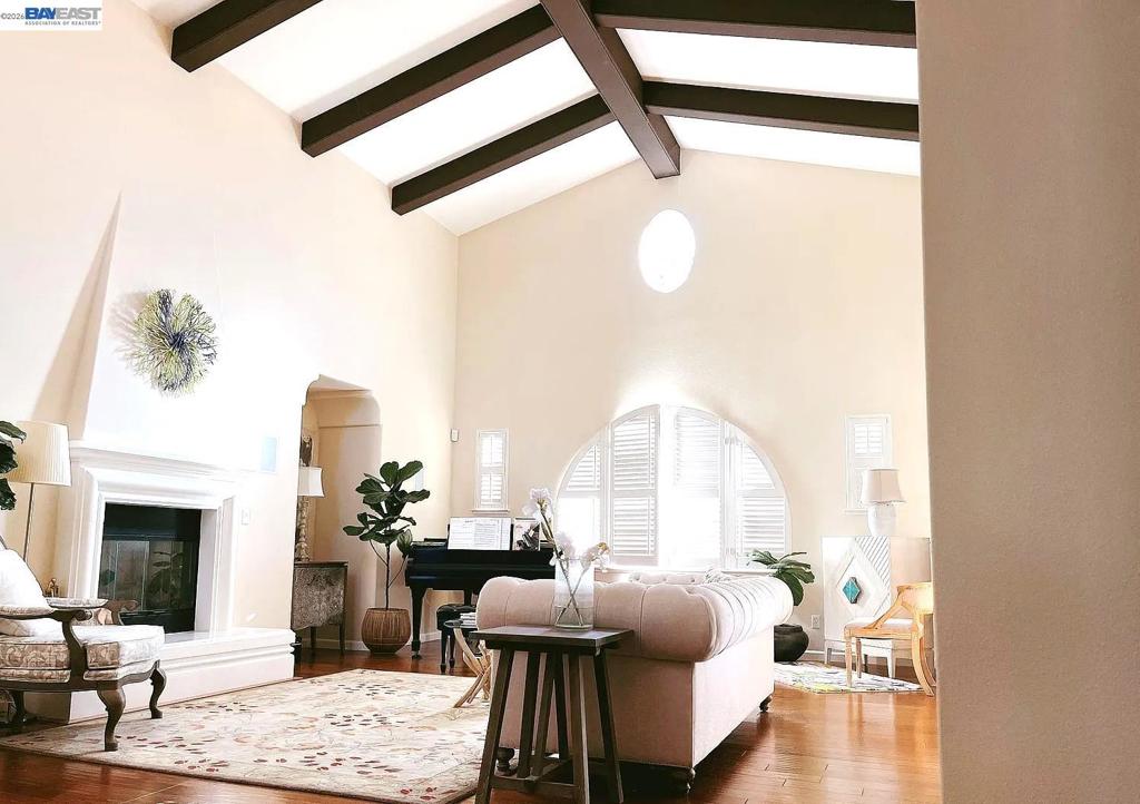 7111 7111 Eagle Ridge Dr.