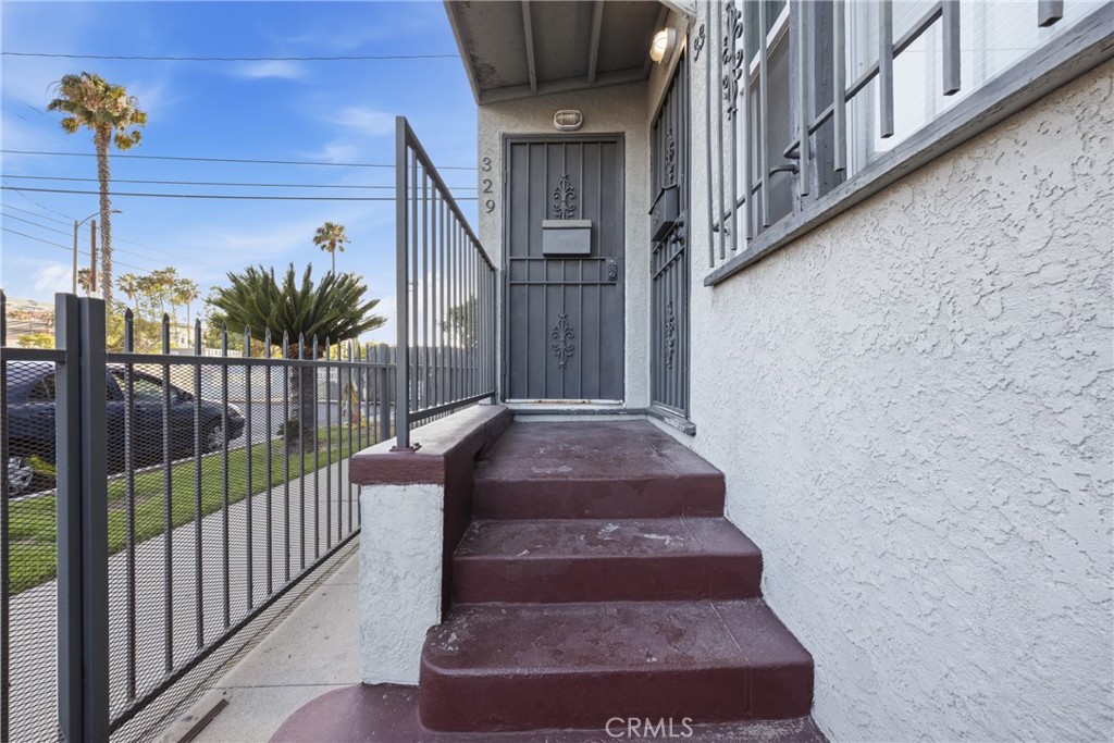 325 E 14th