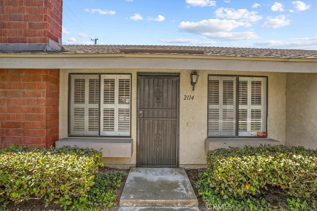 2114 S June Place