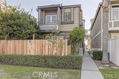 Photo of 212 Rochester AVE, Huntington Beach, CA 92648 (MLS # OC26144571)