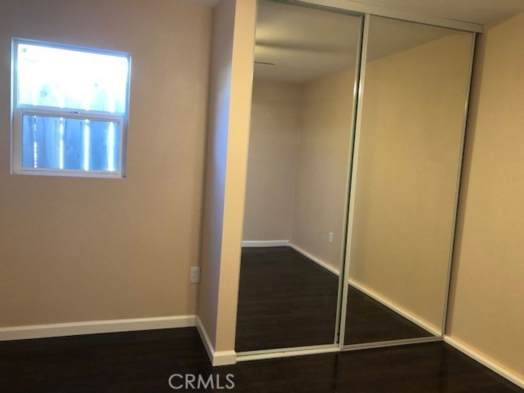 listing image 130729397069751655576