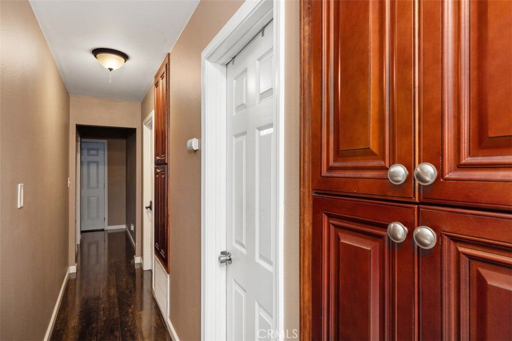 listing image 130728177829142881574