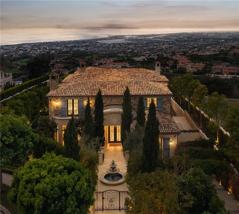 Photo of 9 Pelican Crest Dr, Newport Coast, CA 92657 (MLS # OC25262428)