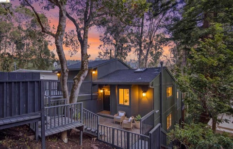 Photo of 7099 Pinehaven Road RD, Oakland, CA 94611 (MLS # 41151782)