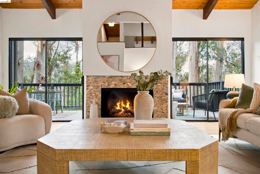7099 Pinehaven Road