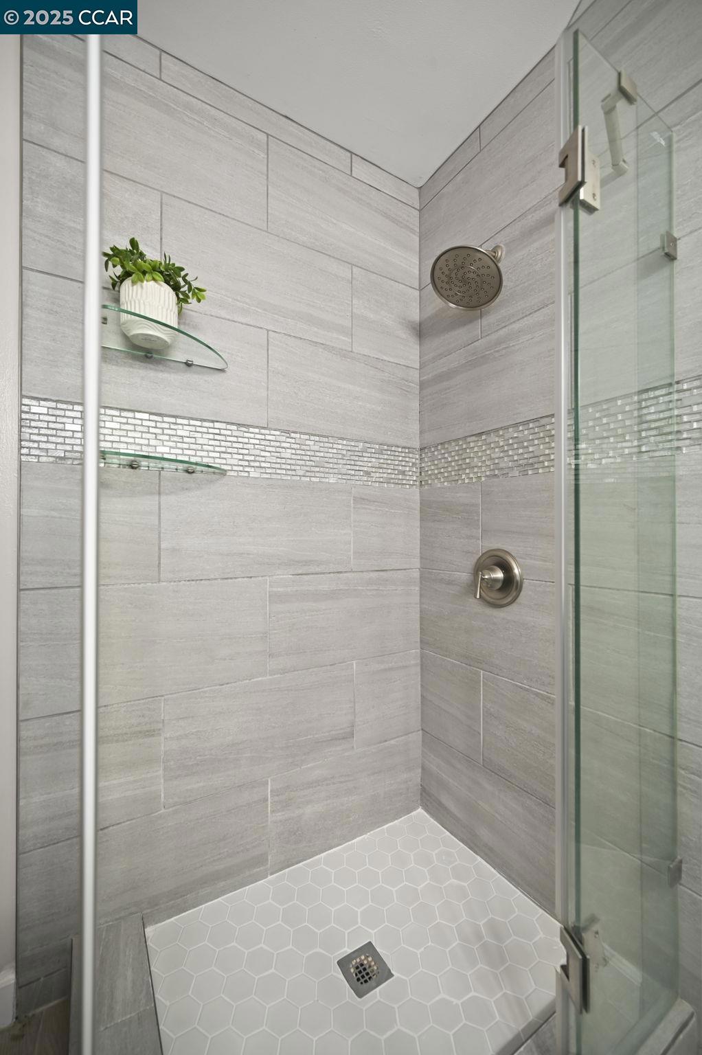 COUNTRYWOOD - Residential