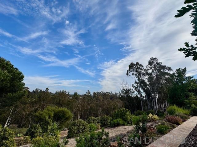 10751 Oakbend Dr