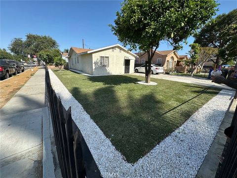 6000 Vinevale Maywood CA 90270