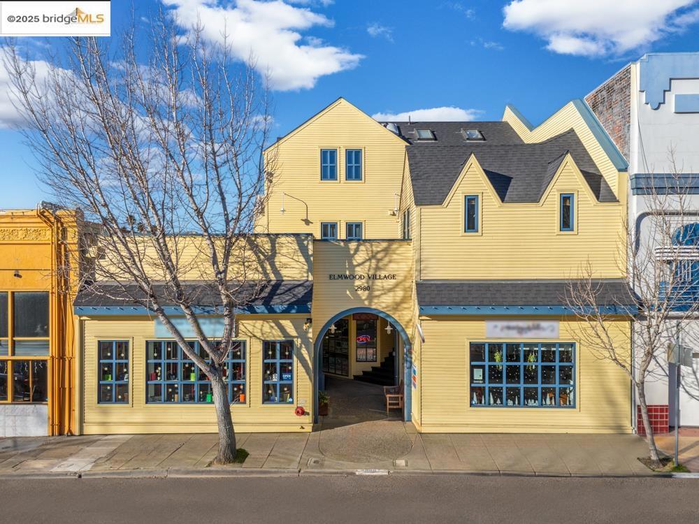 2980 College Ave