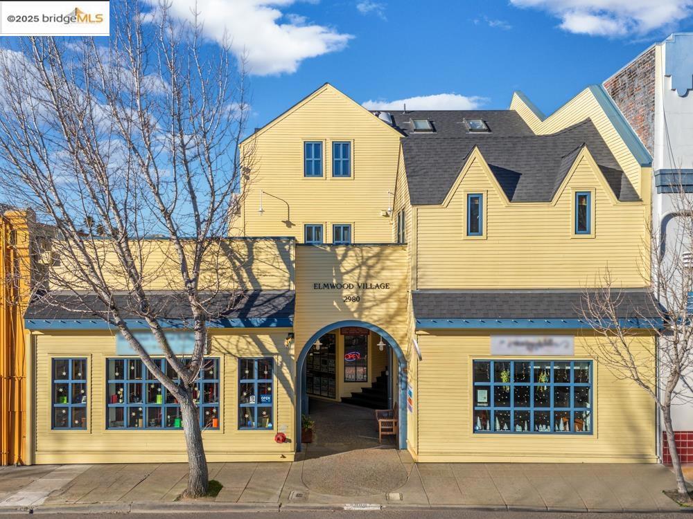 2980 College Ave