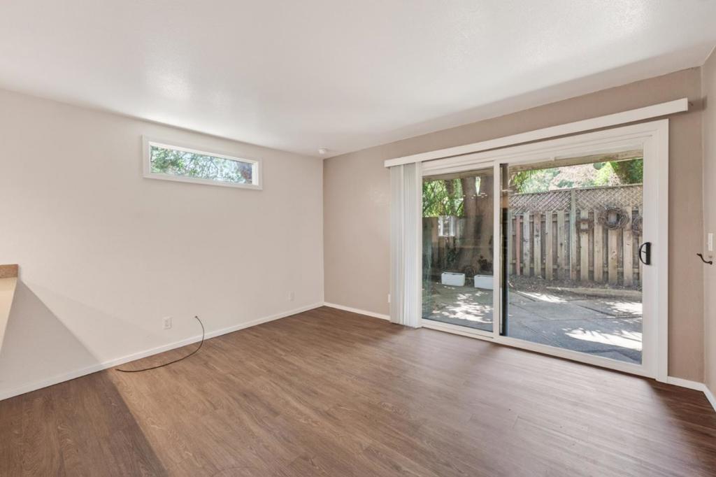 407 Maple Street