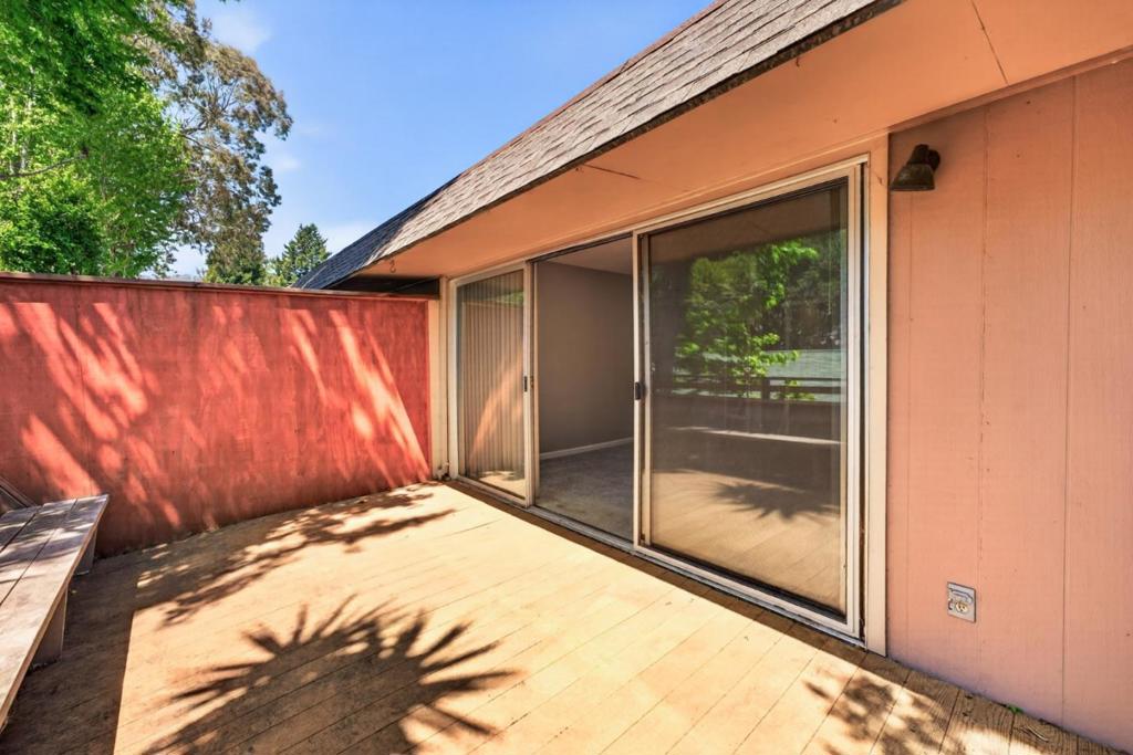407 Maple Street