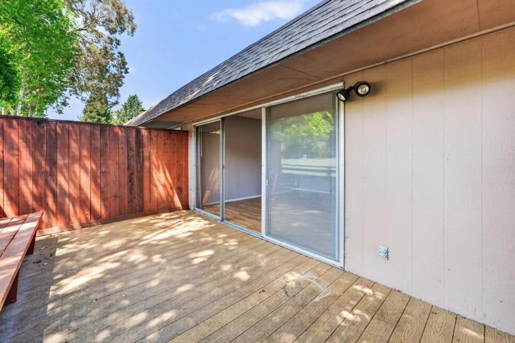 407 Maple Street