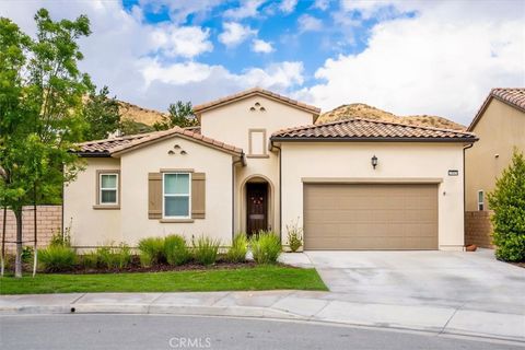 Photo of 19045 Martino Court, Saugus, CA 91350 (MLS # SR26087145)