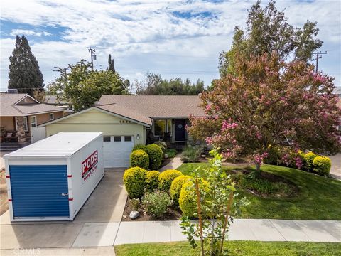 Photo of 1232 E Jacaranda Avenue, Orange, CA 92867 (MLS # SW25222290)