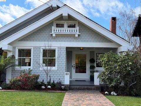 23 23 Monte Avenue Piedmont CA 94611