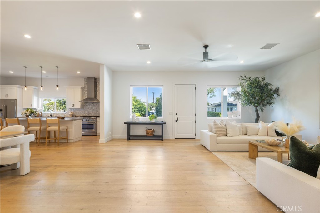 333 Mesa Drive