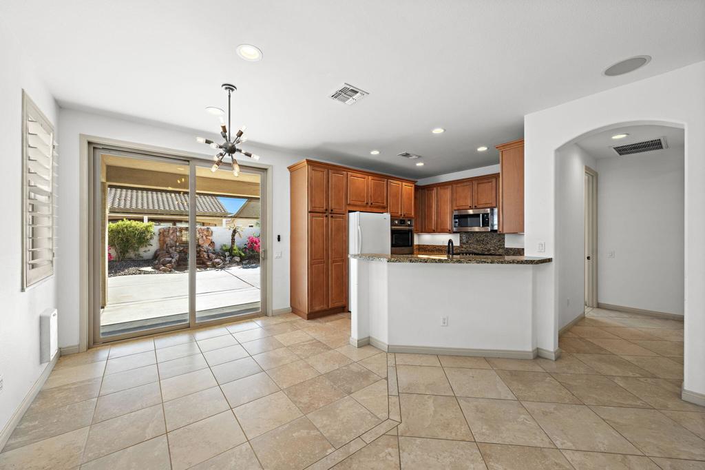40832 Calle Santa Cruz