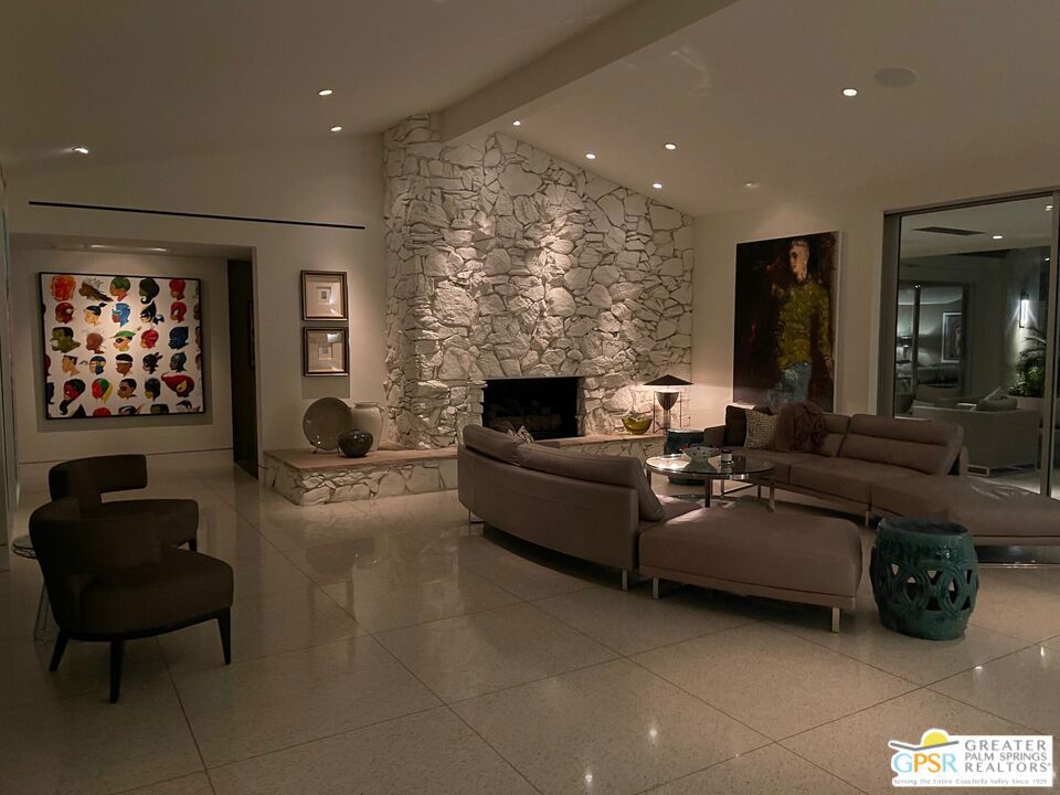 Old Las Palmas - Residential