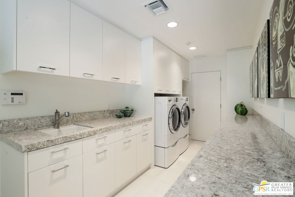 Old Las Palmas - Residential