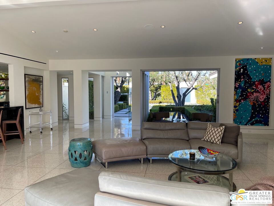 Old Las Palmas - Residential