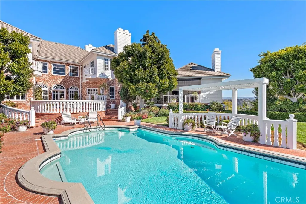 Laguna Hills, California 92653, United States, 6 Bedrooms Bedrooms, ,9 BathroomsBathrooms,Residential,Active,20049