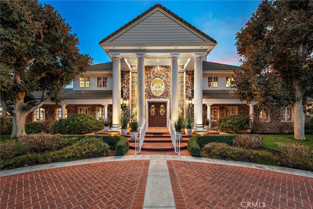 Laguna Hills, California 92653, United States, 6 Bedrooms Bedrooms, ,9 BathroomsBathrooms,Residential,Active,20049