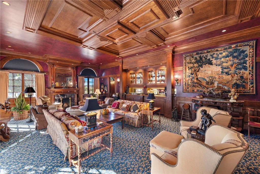 Laguna Hills, California 92653, United States, 6 Bedrooms Bedrooms, ,9 BathroomsBathrooms,Residential,Active,20049