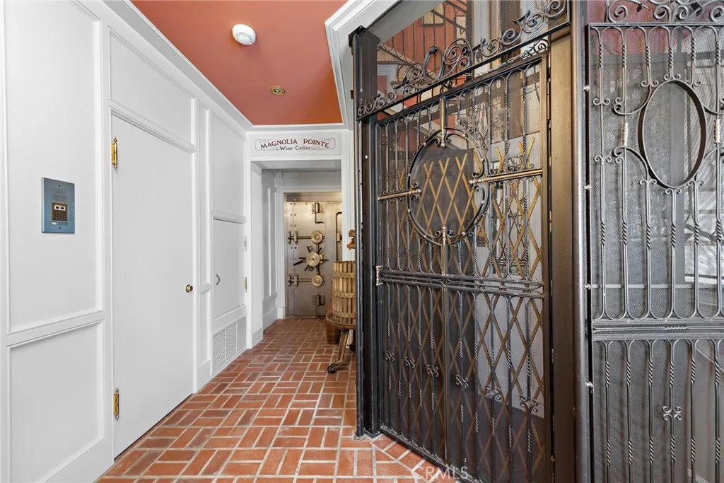 Laguna Hills, California 92653, United States, 6 Bedrooms Bedrooms, ,9 BathroomsBathrooms,Residential,Active,20049