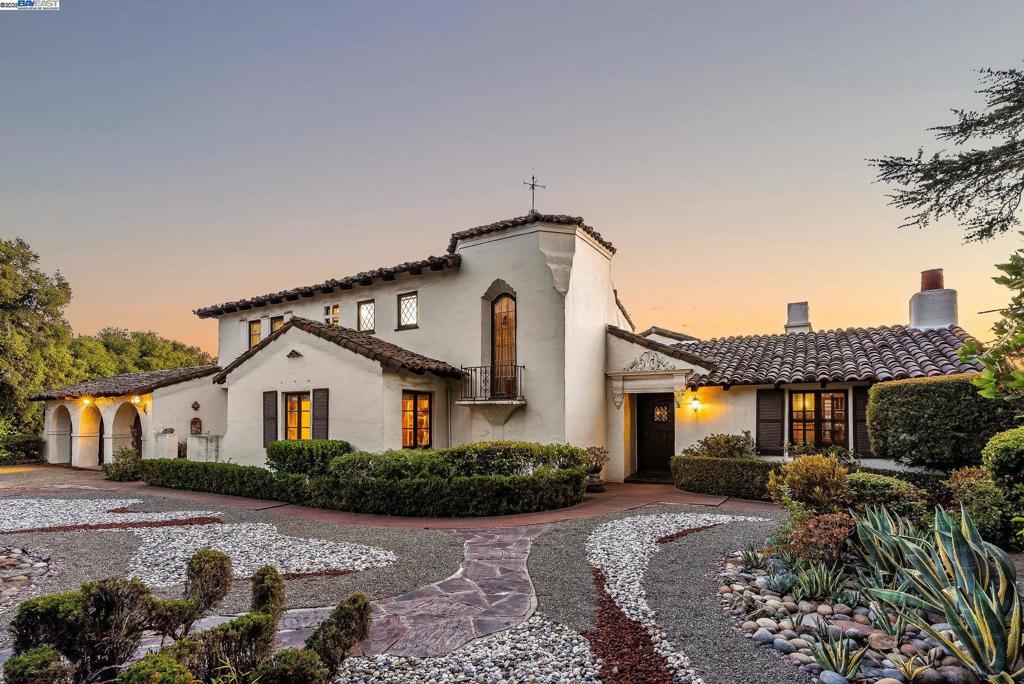 MISSION FOOTHILL - Residential