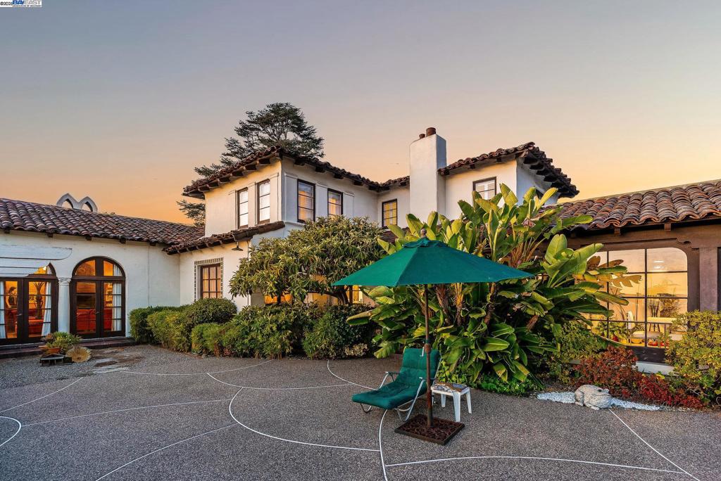 MISSION FOOTHILL - Residential