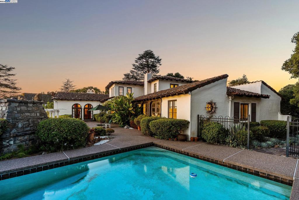 MISSION FOOTHILL - Residential