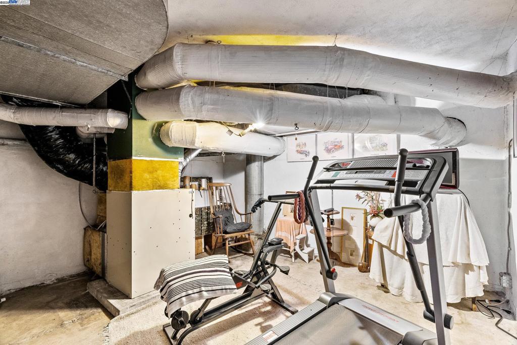 MISSION FOOTHILL - Residential