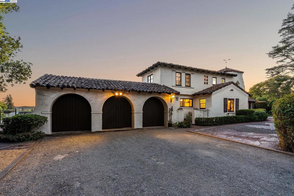 MISSION FOOTHILL - Residential