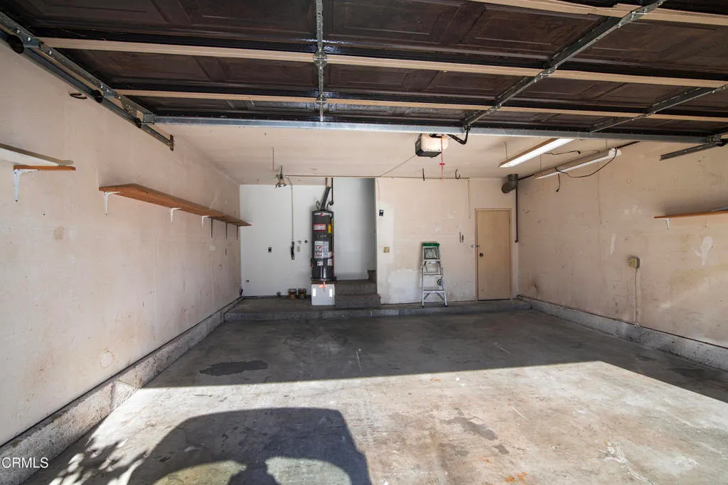 Ventura, California 93001, United States, 2 Bedrooms Bedrooms, ,2 BathroomsBathrooms,Residential,Active,253439