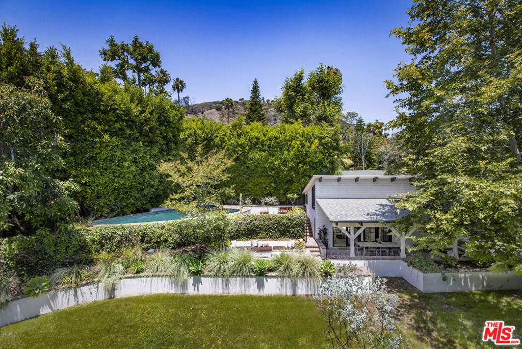 2004 La Brea Terrace, Los Angeles CA 90046