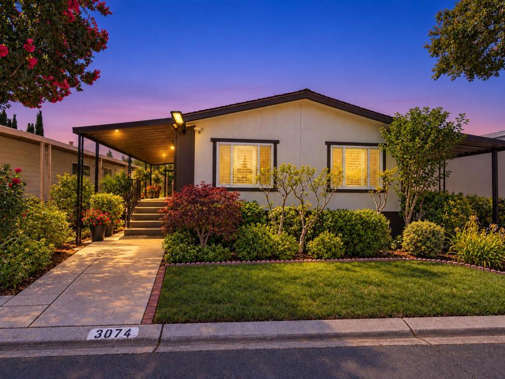 3074 Oakbridge Drive 3074