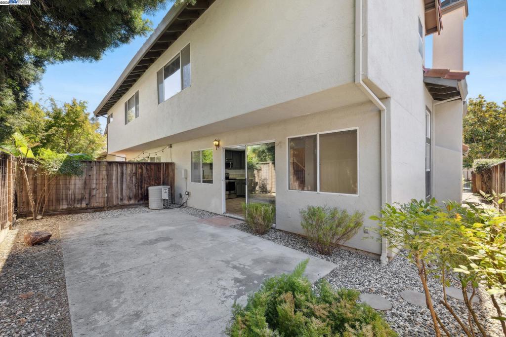 ROSE PARK - Residential Lease