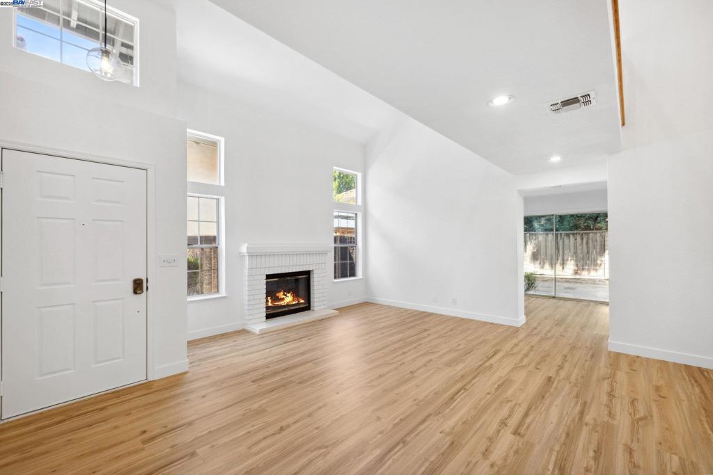 ROSE PARK - Residential Lease