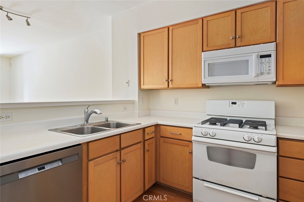 6400 Crescent Park E 111