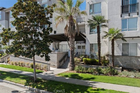 Photo of 6400 Crescent Park E Park #111, Playa Vista, CA 90094 (MLS # SR26082265)