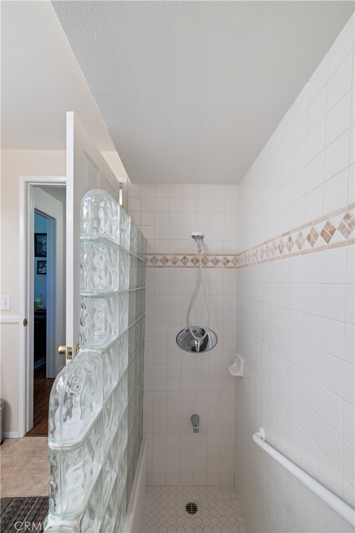 Friendly Valley (FRV) - Residential