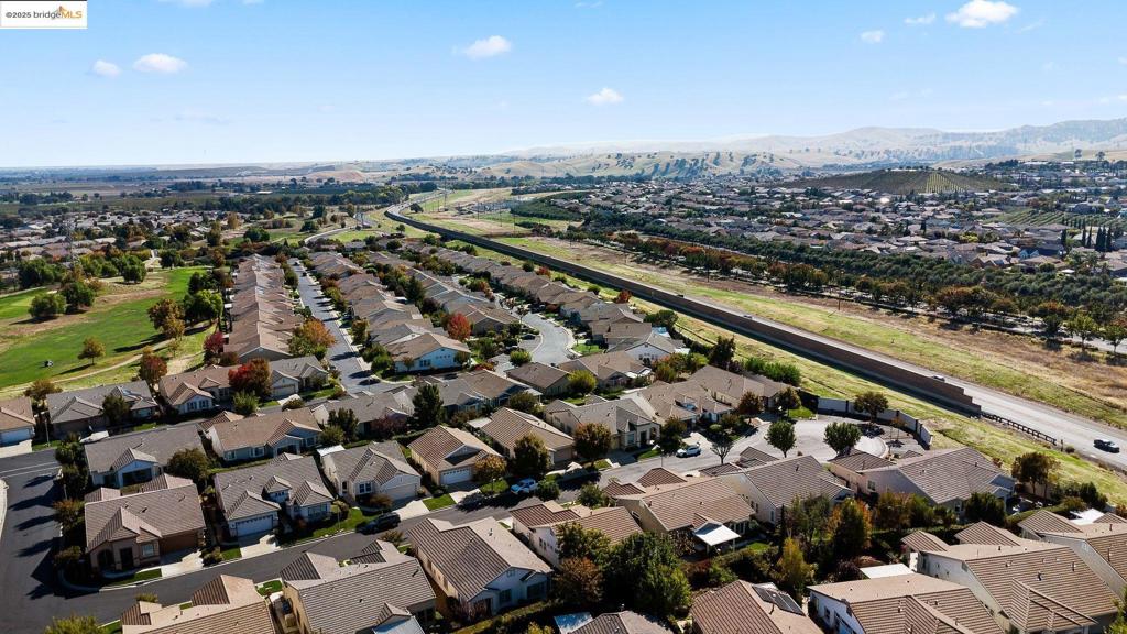 SUMMERSET - Residential