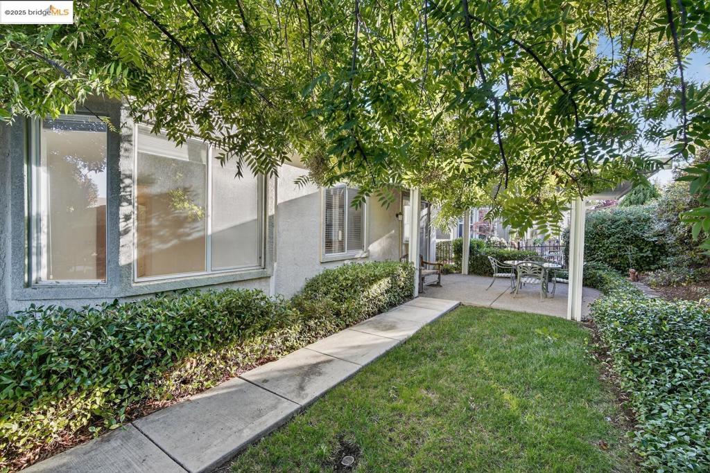 SUMMERSET - Residential