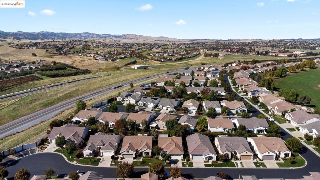 SUMMERSET - Residential