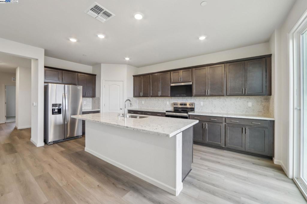 BAYVIEW - Residential