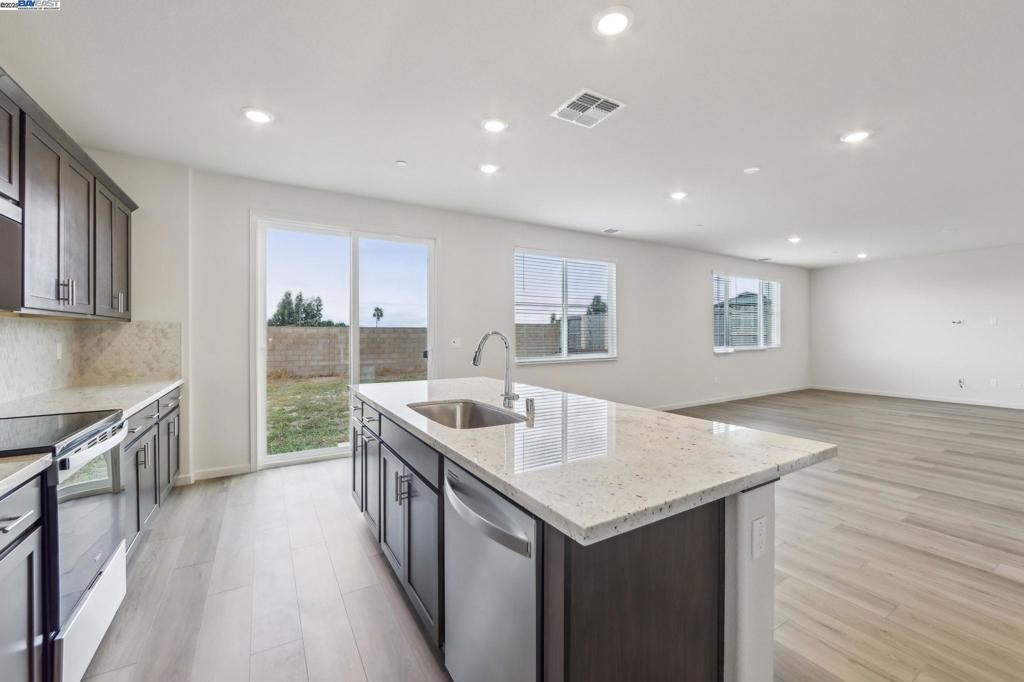 BAYVIEW - Residential