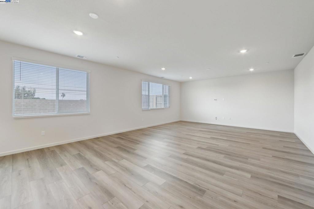 BAYVIEW - Residential